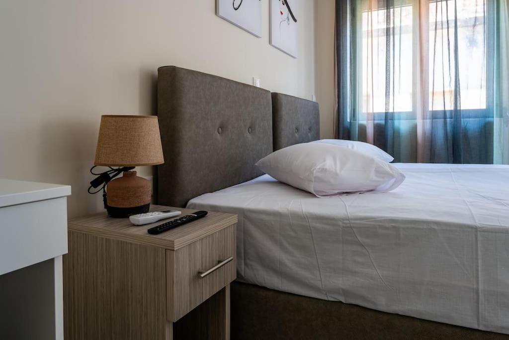 Plaka Rafaela Elegant Urban Retreat In Athens Historic Heart Apartment ภายนอก รูปภาพ
